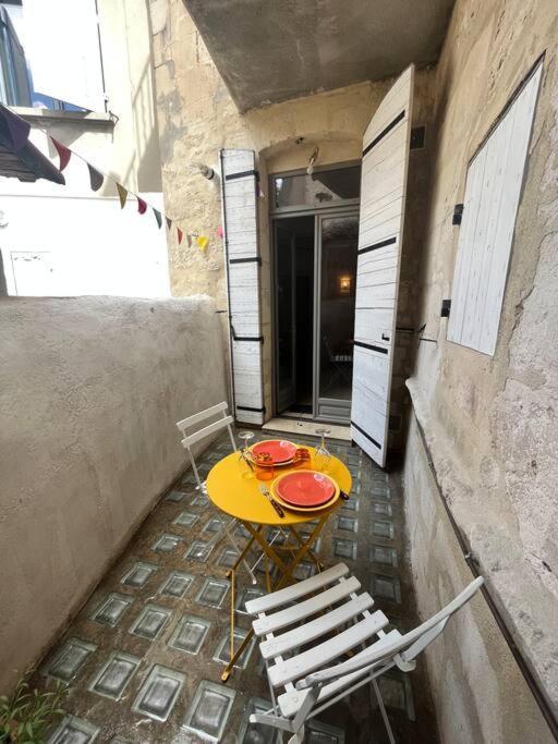 "La Maison Jaune" Arles Centre Terrasse Екстериор снимка